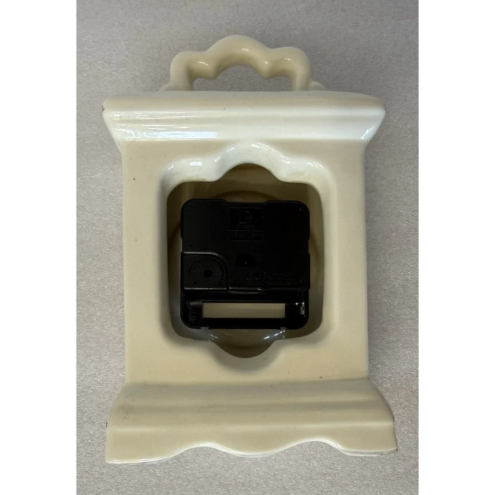 Vintage Style Ceramic Mantel Clock Quartz‎ Taiwan Gold Trim Works